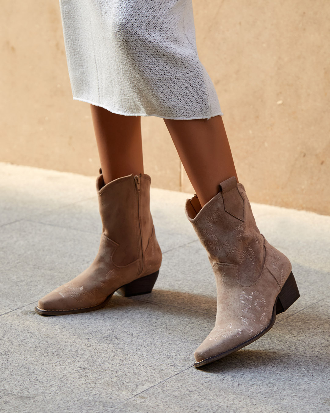 Imagen de 2440 BEIGE